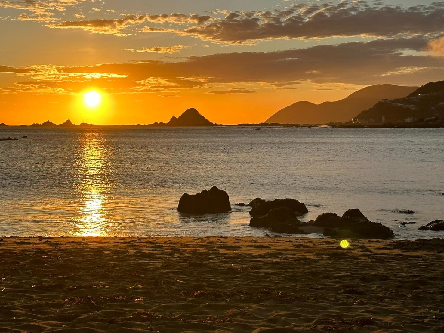 Vila Stunning Views Ocean-Front Wellington Exteriér fotografie